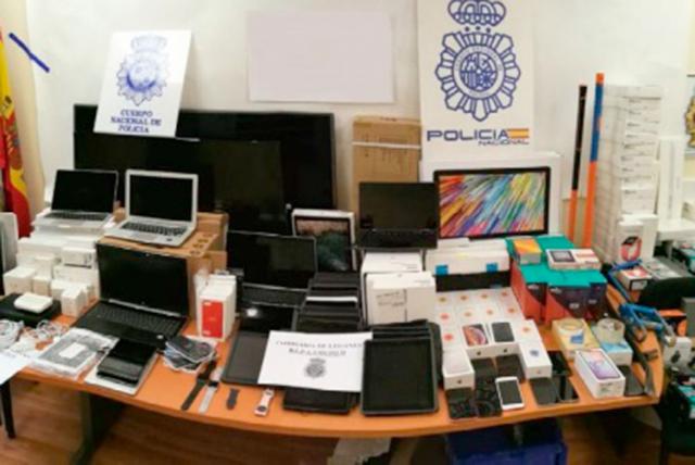 Detenidos los aluniceros que robaron 70.000€ en móviles en Media Markt Majadahonda