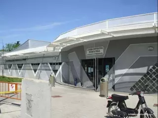 El PSOE muestra su apoyo a los usuarios de la piscina de Huerta Vieja