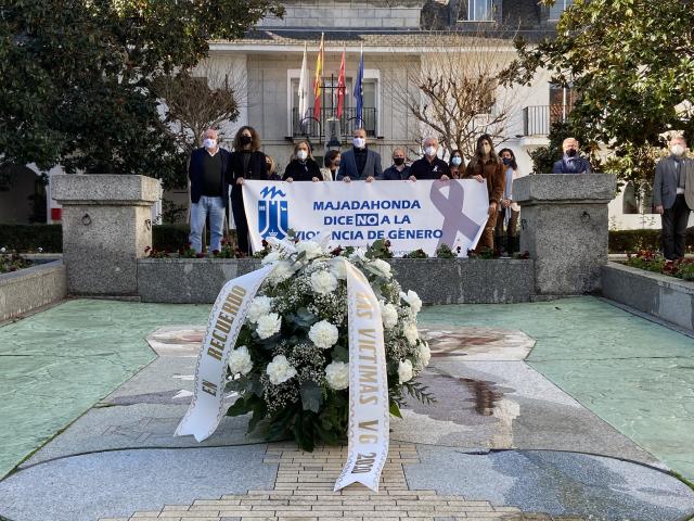 El Ayuntamiento celebra un homenaje por las 41 mujeres víctimas de violencia de género
