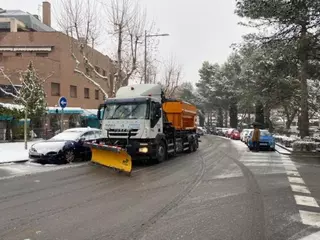 Autobuses urbanos, interurbanos, Metro Ligero... transporte público tras la nevada en Majadahonda