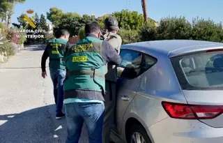 Cinco aluniceros detenidos acusados de una treintena de robos