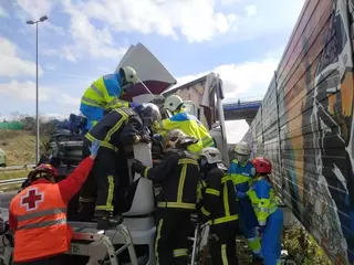 Un herido en un choque entre camiones en la M-50