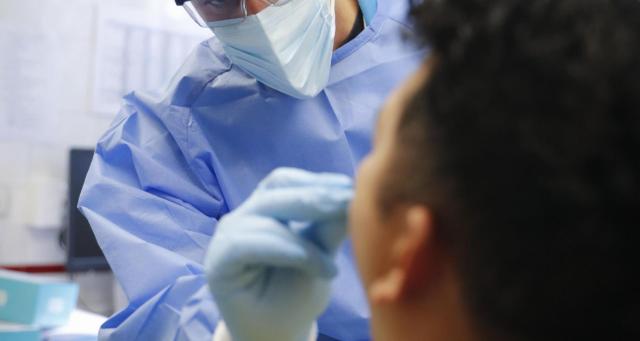 La Comunidad de Madrid realiza test de antígenos en Valle de la Oliva