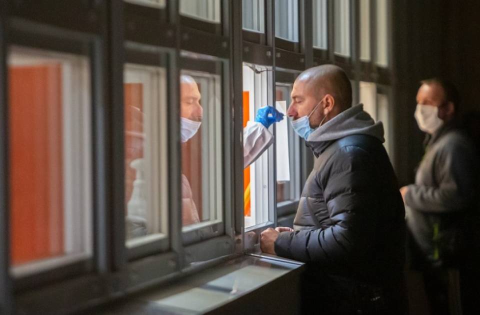 Desciende la tasa de Covid19 en el Noroeste, con incidencias aún por encima de la media regional