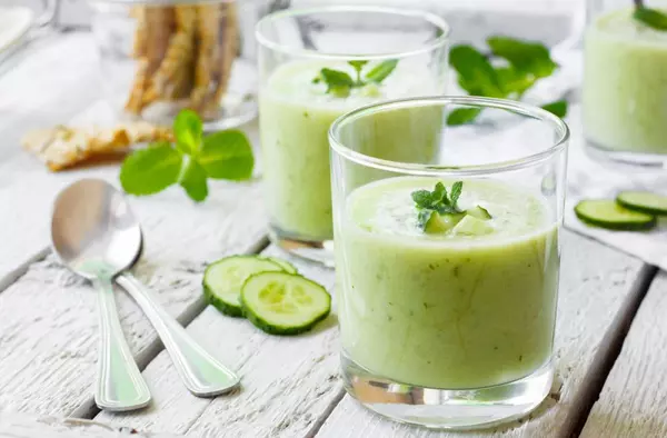 Gazpacho de Aguacate: la sopa fría de moda este verano
