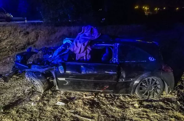 Herido grave tras salirse de la calzada y chocar contra un árbol en Pozuelo