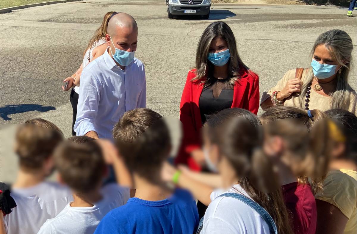 El Ayuntamiento sensibiliza a los escolares de Majadahonda en la importancia de cuidar la limpieza  de la ciudad