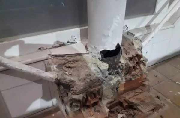 Un grave fallo estructural deja sin piscina indefinidamente a más de 1.000 usuarios del Polideportivo Huerta Vieja