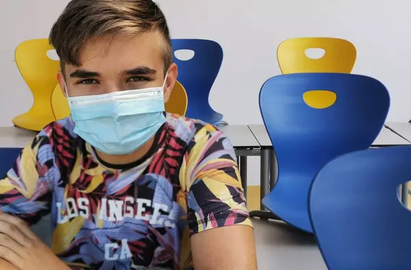 Las mascarillas dejarán de ser obligatorias en los recreos de los colegios a partir del próximo lunes