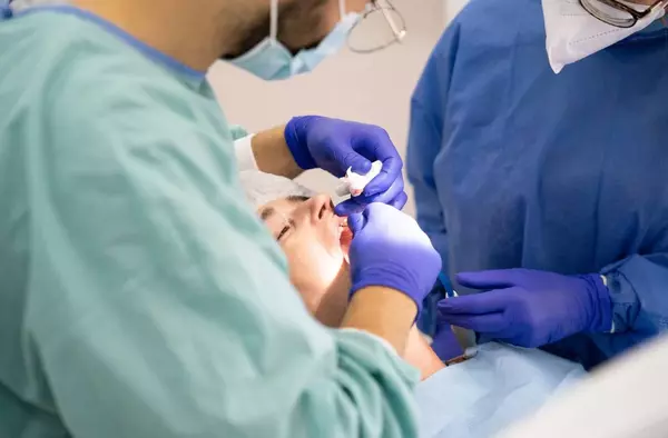 El PSOE de Majadahonda pide 'encarecidamente' que se mantenga el programa de odontología municipal 