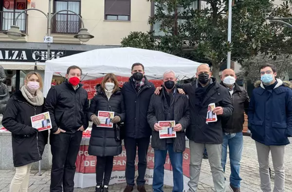 PSOE Majadahonda sale a la calle para defender un gran Pacto por la Salud y la mejora de los servicios públicos