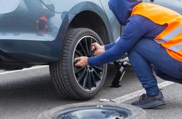 Robos en Majadahonda: Detenidos por hurtar grandes cantidades de dinero mediante la técnica del "pinchazo"