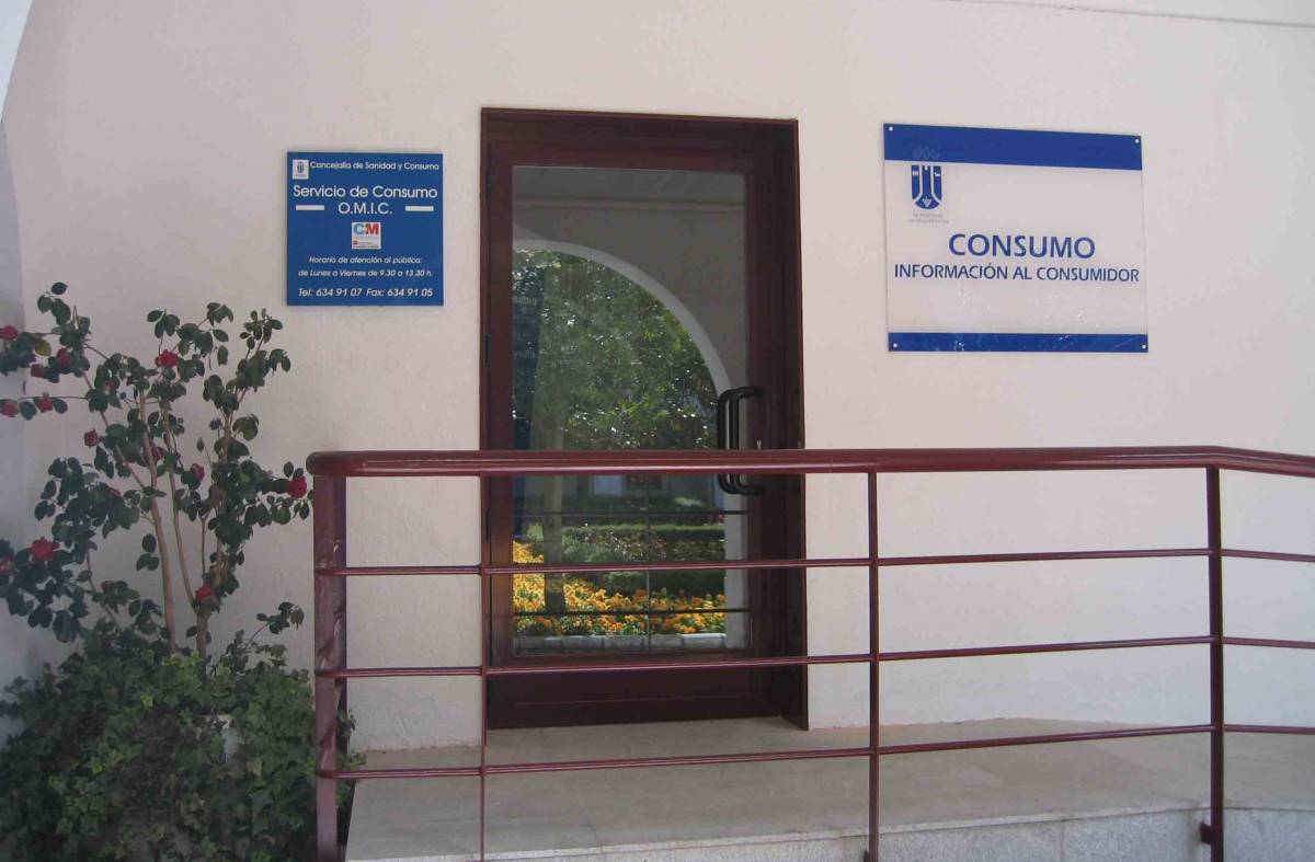PSOE Majadahonda: 'PP y VOX están dejando morir de inanición a la oficina municipal de información al consumidor'