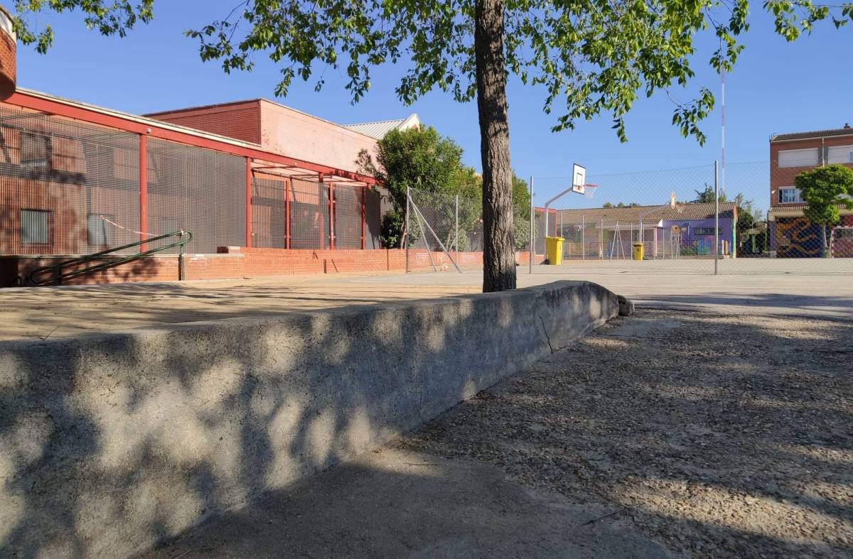 El AMPA del colegio Antonio Machado en pie de guerra por el retraso de las obras del gimnasio