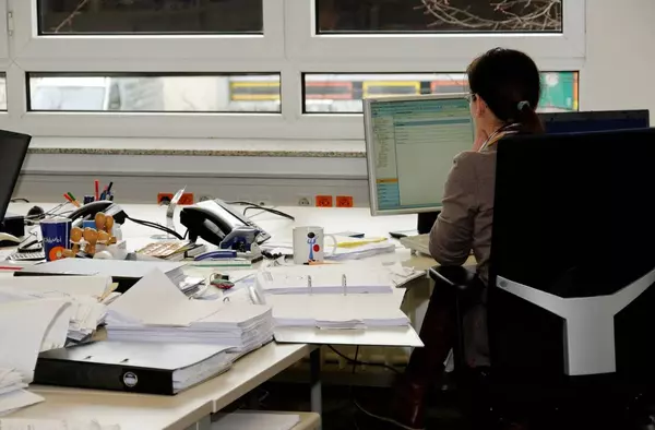 El paro cae en Majadahonda por debajo de los 2.000 desempleados por primera vez en una década 