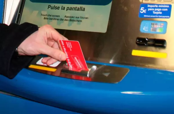 Nuevos precios de los abonos transporte mensuales en la región madrileña: desde hoy un 50% más baratos