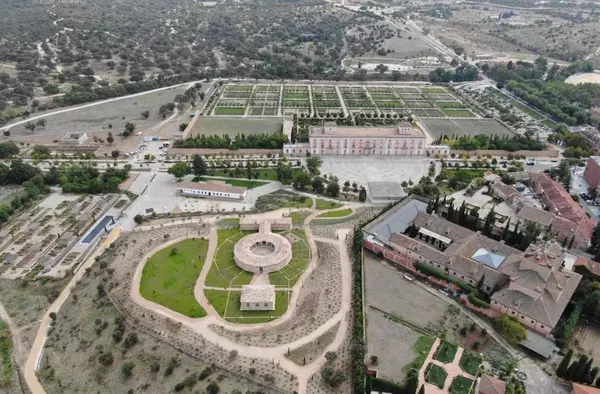 Visitar la Casa de Aves del Palacio Infante D. Luis. En Boadilla del Monte