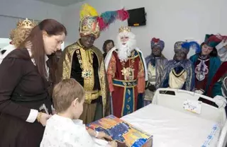Los Reyes Magos visitan el Hospital Puerta de Hierro