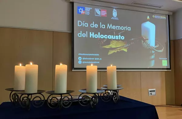 Majadahonda recuerda a las víctimas del Holocausto en un emotivo acto