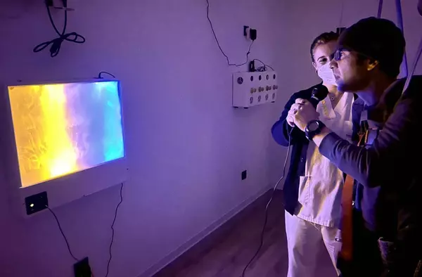 El centro de atención a personas con discapacidad de Majadahoda estrena su sala multisensorial