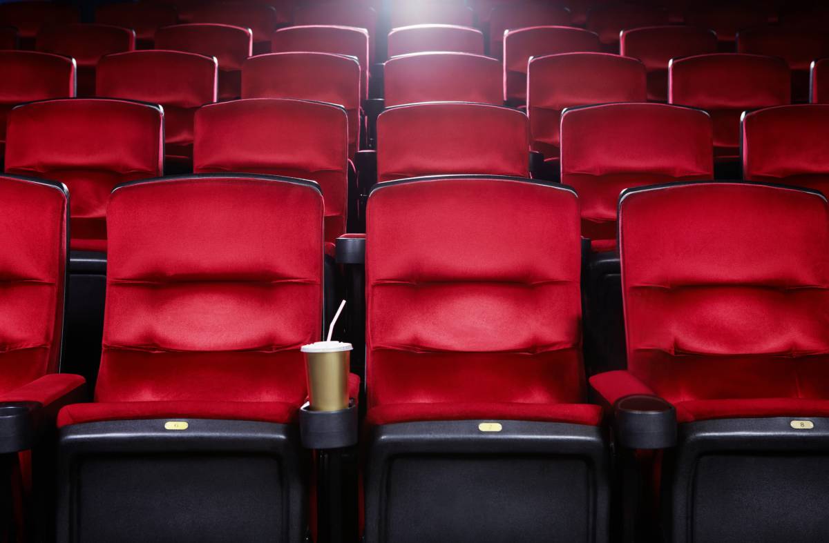 Vecinos por Majadahonda organiza un cinematográfico acto electoral, homenajeando a 100 vecinos ilustres 