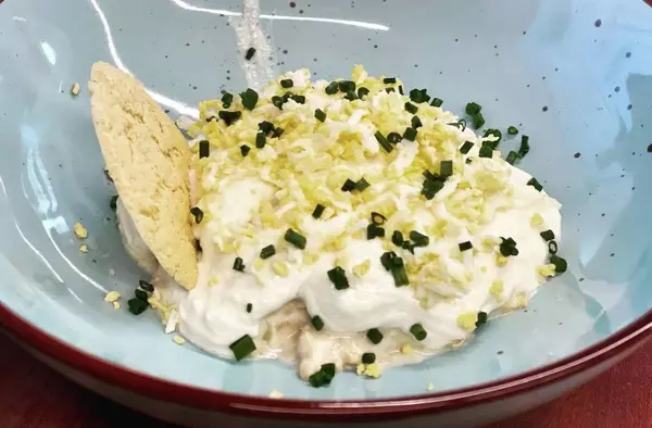 La nueva ensaladilla 'rusa' ahora es madrileña: Garbanzos como estrella principal y 4 recetas irresistibles para saborearla en tu propia cocina