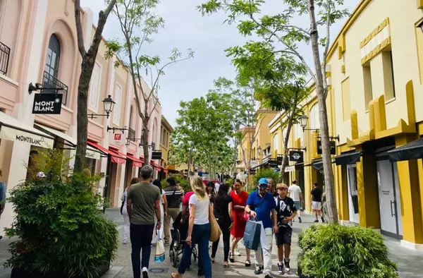 Las Rozas Village: Todo lo que debes saber para tu visita al outlet de marcas más famoso de Madrid