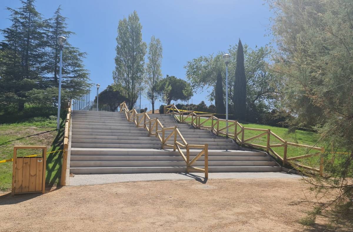 Polémica con el nuevo Parque Goya de Majadahonda: el PSOE denuncia la falta de accesibilidad por barreras arquitectónicas