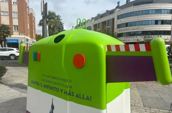 Buzz Lightyear, Maléfica y el Capitán América se unen para reciclar vidrio en Majadahonda