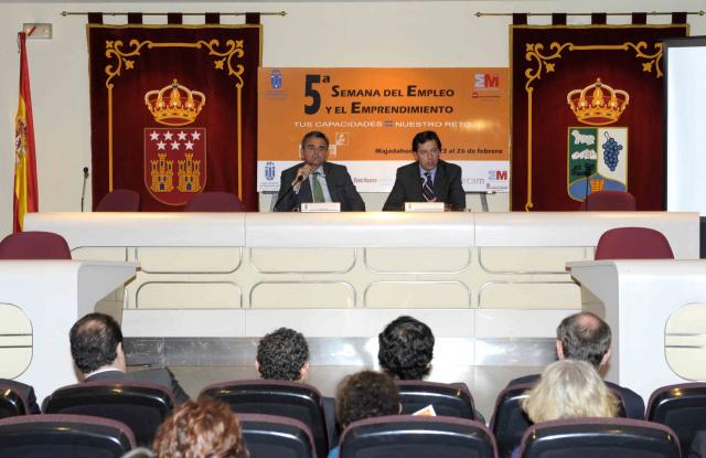 El alcalde y el viceconsejero de Empleo y Mujer inauguran la V Semana del Empleo y el Emprendimiento
