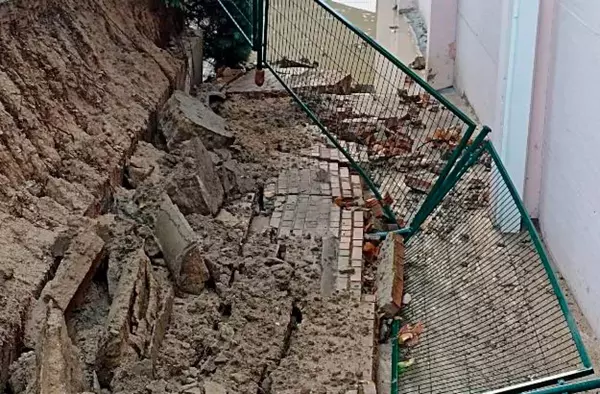 Colegios públicos 'en estado de abandono' en Majadahonda: muros derruidos, ventanas sin cristal, retretes averiados...