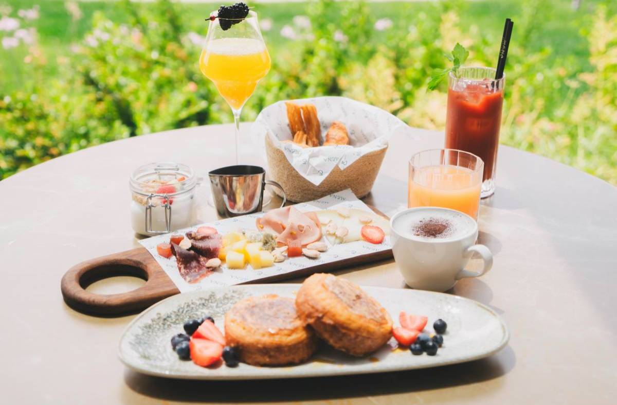 Mena, el restaurante de LaFinca Grand Café que regala 5 brunch para dos personas: cómo obtenerlo