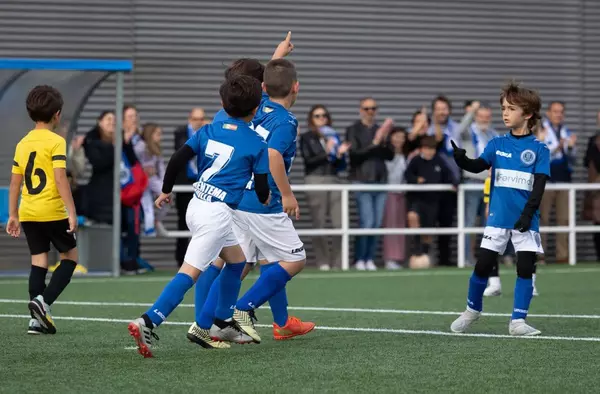 La Escuela de Fútbol Mentema Boadilla inicia la temporada 2023/2024 con sesiones de entrenamiento gratuito