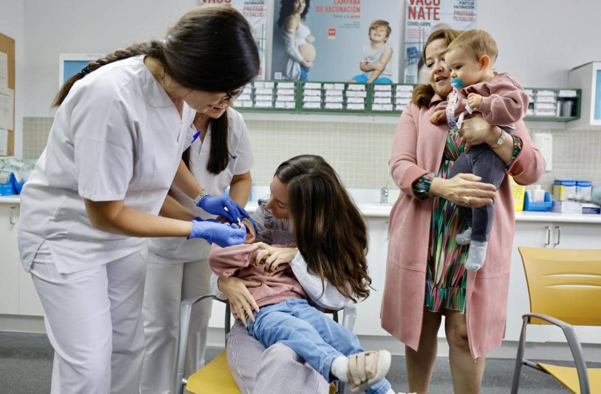 Arranca la campaña de vacunación frente a la gripe y Covid-19 en centros de salud, hospitales y residencias 