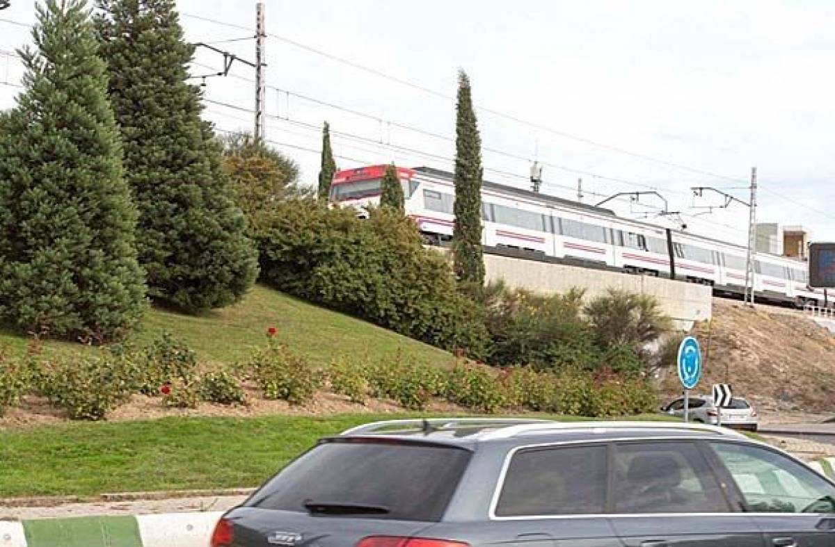 El PSOE de Majadahonda denuncia el caos circulatorio en hora punta por trabajos de limpieza y jardinería