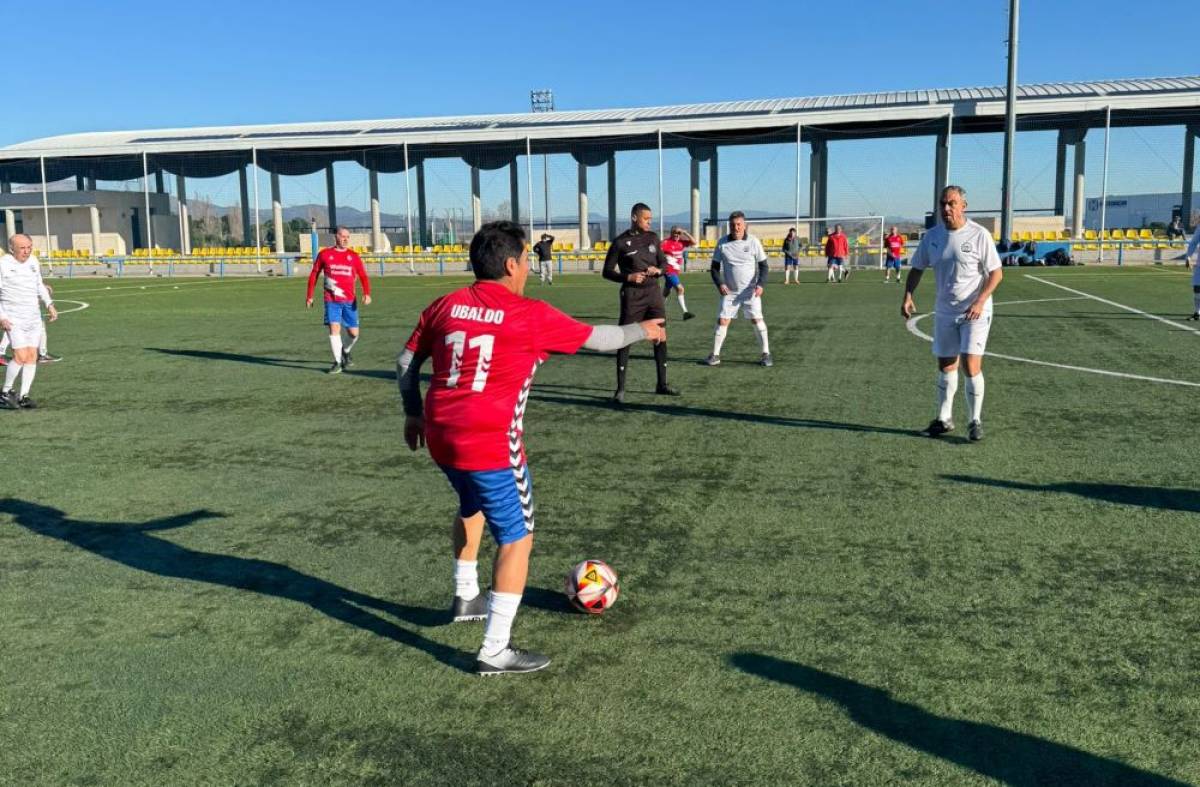Majadahonda celebra su Torneo Internacional de Walking Football, el 'fútbol andando' para mayores 