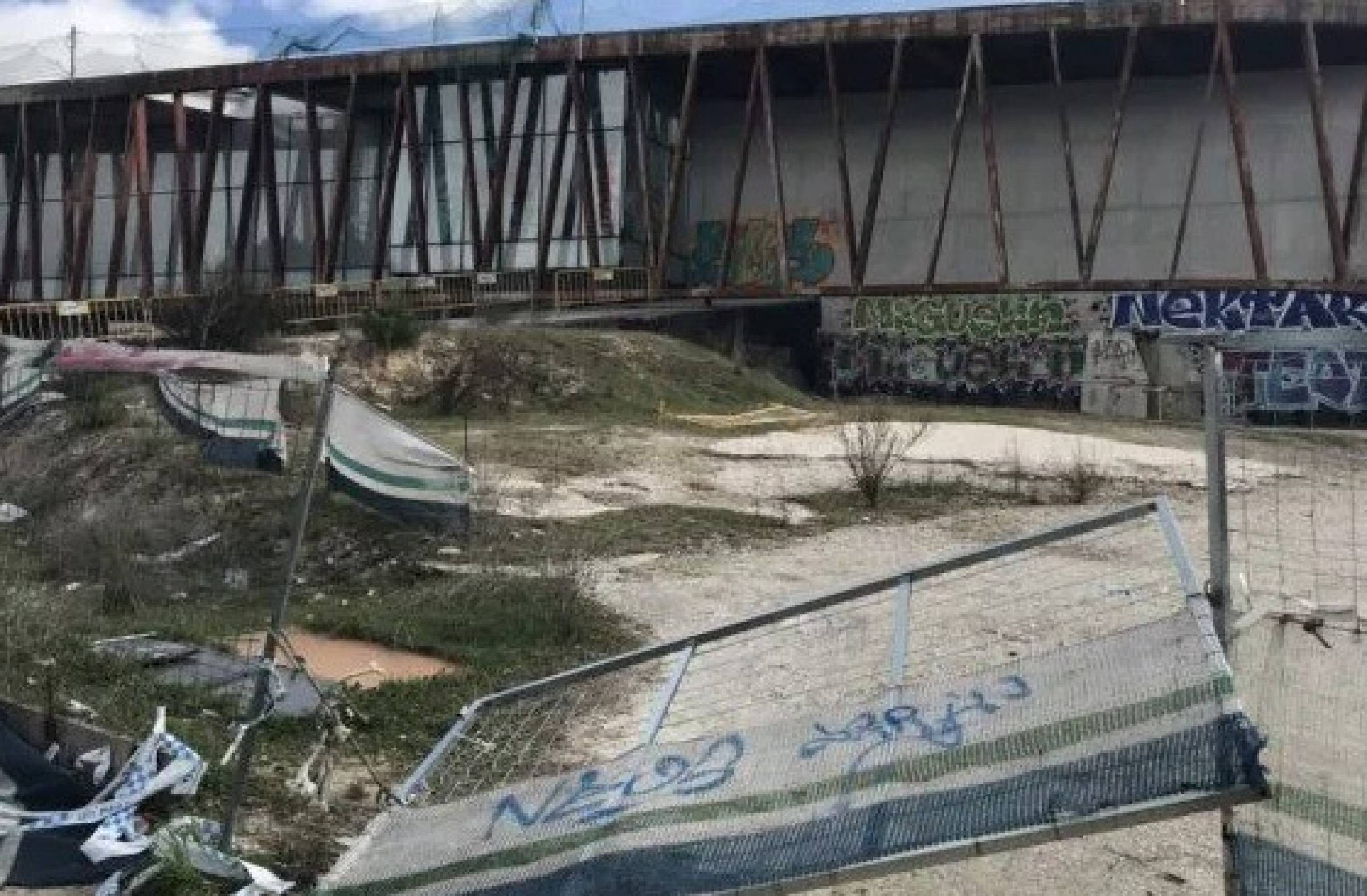 PSOE Majadahonda exige una solución para el edificio de la London School y las personas sin hogar que lo ocupan
