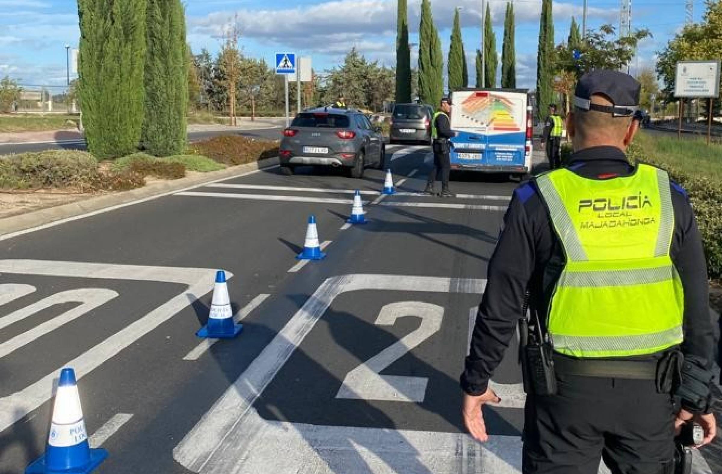 La Policía Local de Majadahonda intensifica el control del uso correcto del cinturón de seguridad y las sillas infantiles