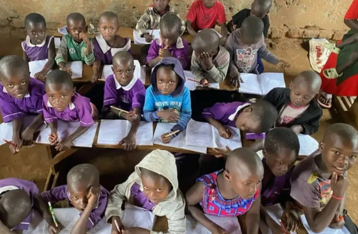 Un grupo de universitarios de Majadahonda lanza un crowdfunding para realizar un proyecto solidario en Uganda
