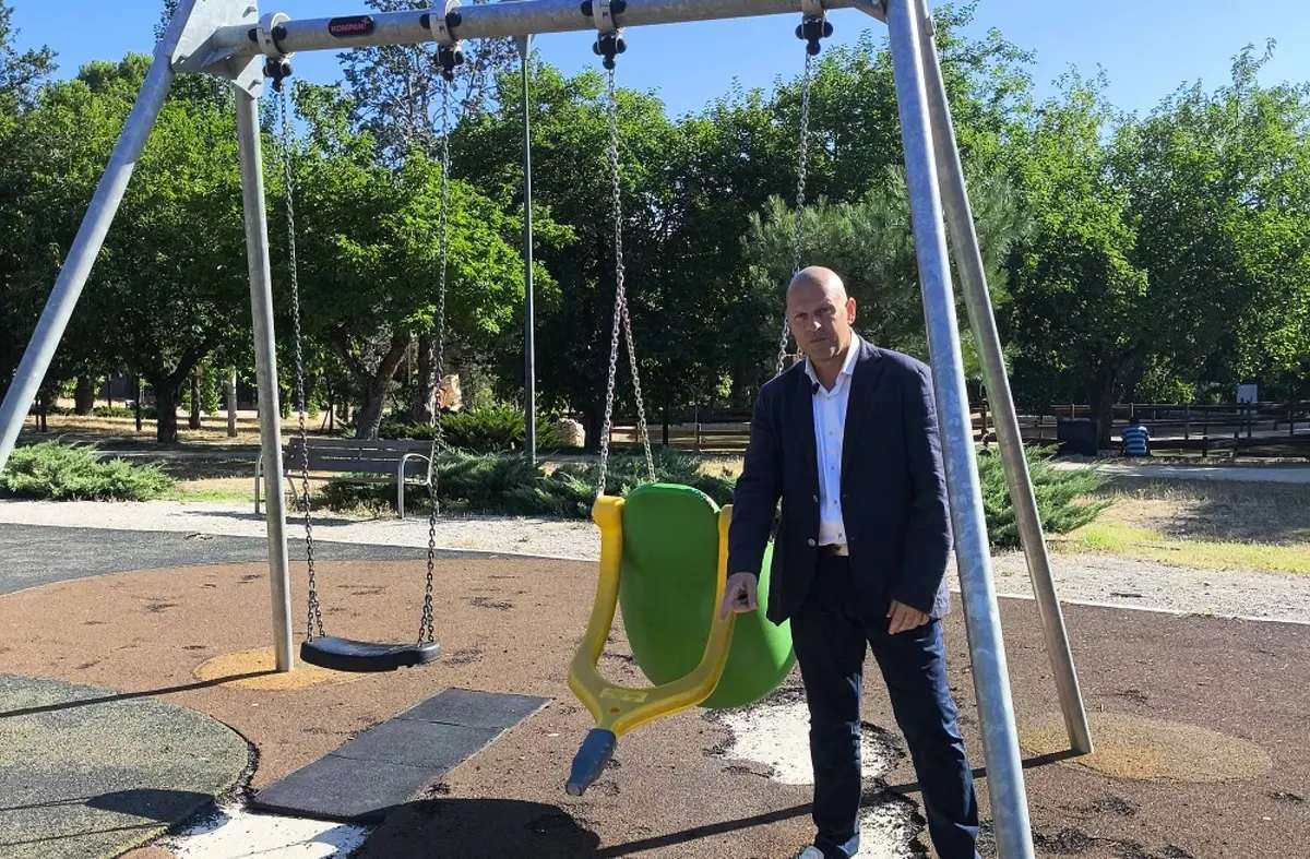 El PSOE de Majadahonda exige un plan urgente de zonas de sombra, agua y climatización para proteger a los vecinos del calor extremo