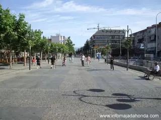Las nuevas zonas peatonalizadas de Majadahonda contarán con un pavimento adaptado a personas de movilidad reducida
