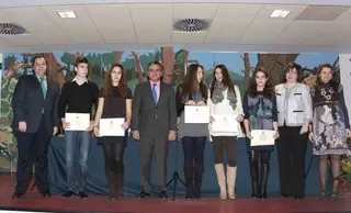 La Comunidad de Madrid premia el esfuerzo académico de cinco estudiantes majariegos de Secundaria

