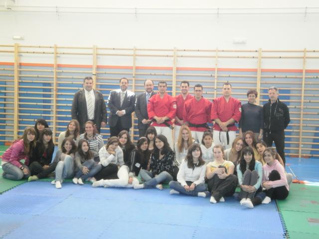 Comienza un curso de autoprotección y defensa personal en centros de Secundaria