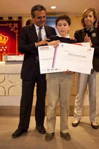 Entregados los premios del III Concurso de Cuentos para Jóvenes Consumidores Responsables de Majadahonda
