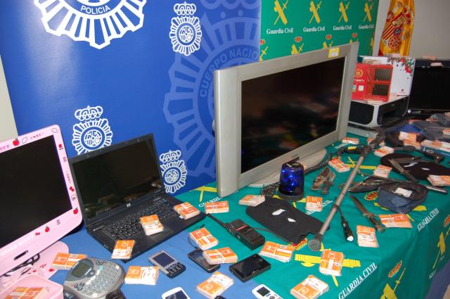 Desarticulada una banda de aluniceros y atracadores que actuaron en Majadahonda, Boadilla y Las Rozas