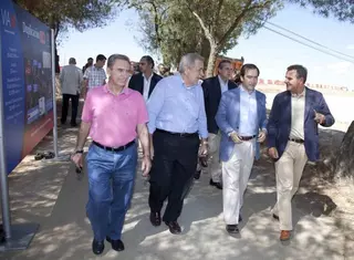 Beteta y De Foxá visitan las obras de desdoblamiento de la M-509