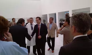 El alcalde de Majadahonda y el Consejero de Sanidad visitan la Unidad del Dolor del Hospital Puerta de Hierro