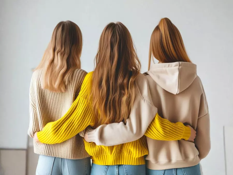 Grupo de chicas inclusivo 