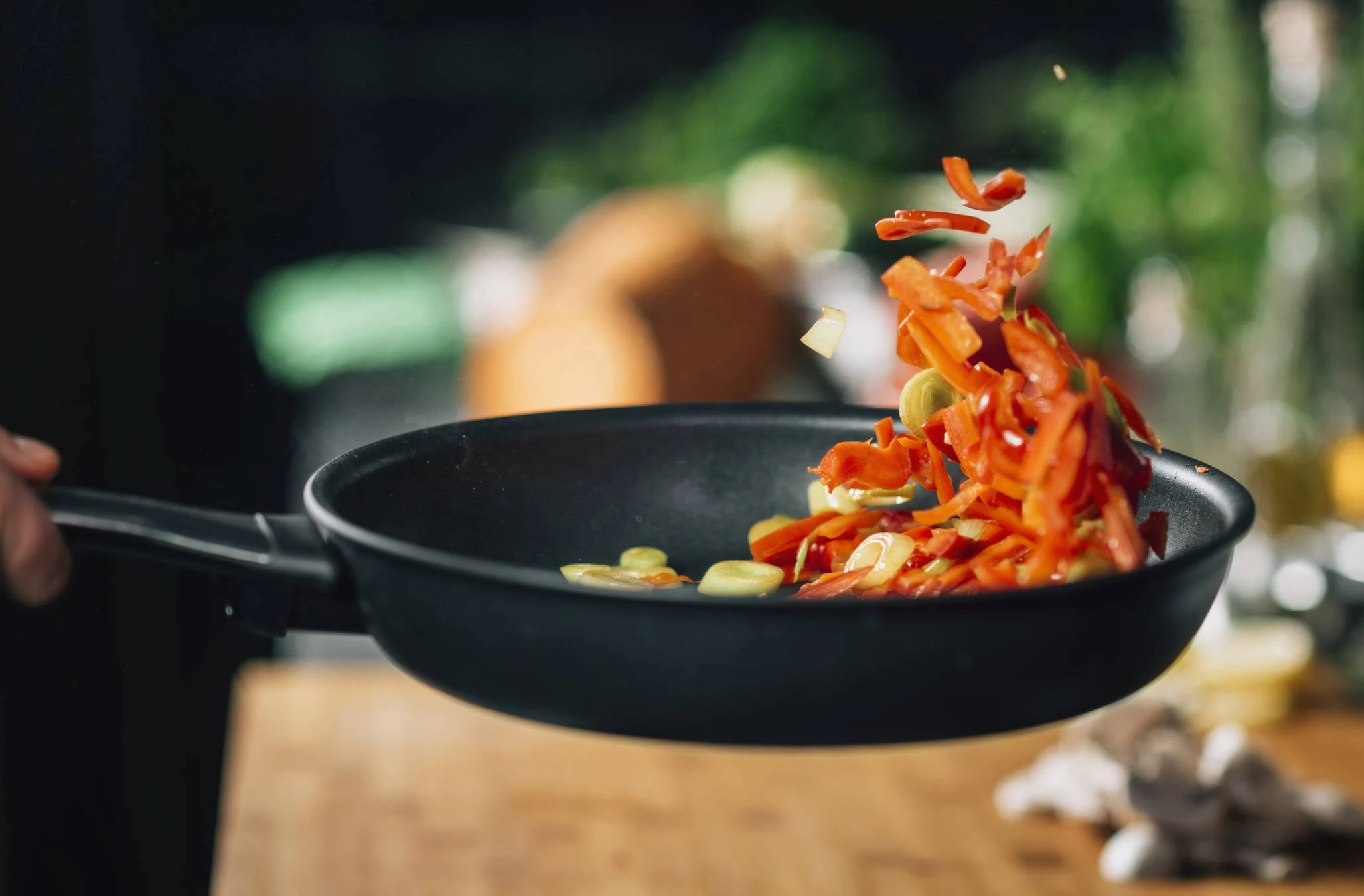 COCINERO / O AYUDANTE DE COCINERO