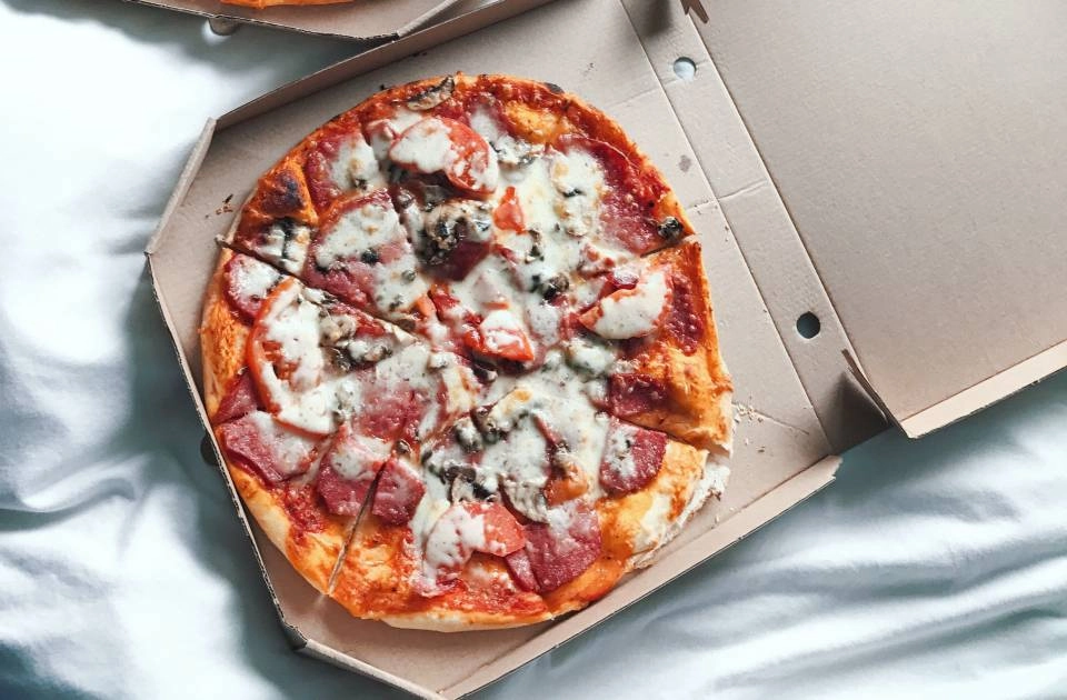 NECESITAMOS REPARTIDOR PARA PIZZERIA 